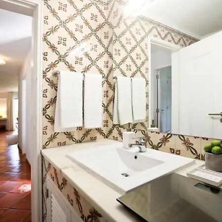 Club 98 - O Refugio Perfeito * アルブフェイラ