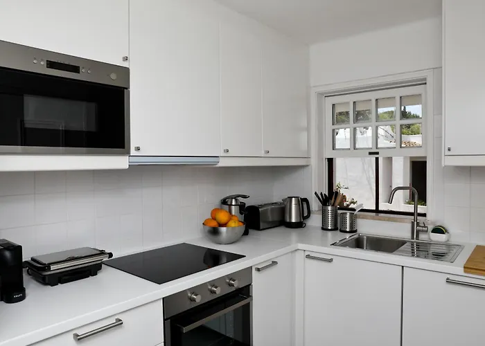 Club 98 - O Refugio Perfeito *